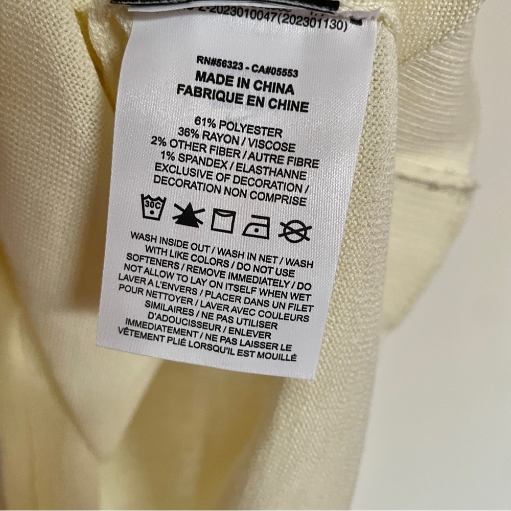 Nike V-Neck Sweater Big Swoosh Cream Size XL FD2873-113 - Picture 4 of 6